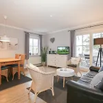 Apartamento Strandstrasse 16 28 *