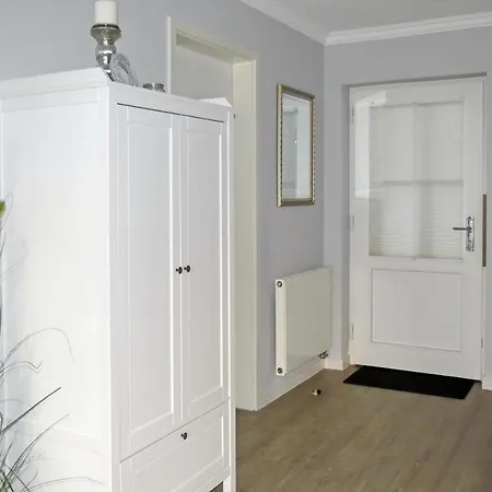 Apartment Strandstraße 16 28 *